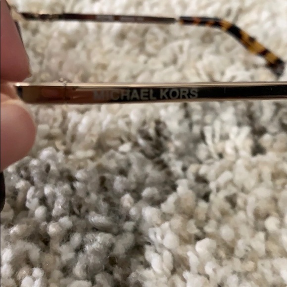 Michael Kors brown gradient lens sunglasses - Picture 2 of 5